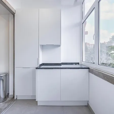 Magnificent 4bdr In By Lovelystay Apartment