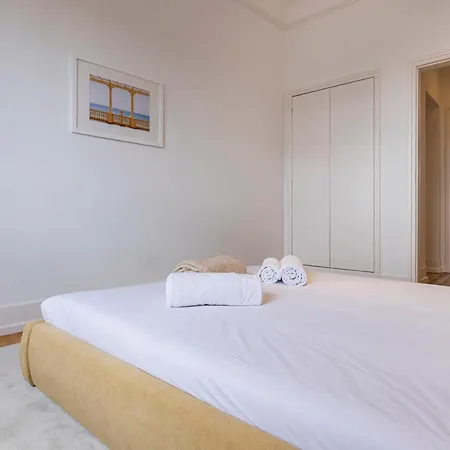 Apartamento Magnificent 4bdr In By Lovelystay Lisboa