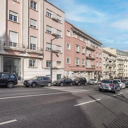 Apartmán Magnificent 4bdr In By Lovelystay