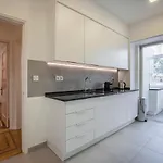 Διαμέρισμα Magnificent 4bdr In By Lovelystay *