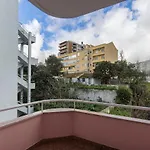 Magnificent 4bdr In By Lovelystay Διαμέρισμα *
